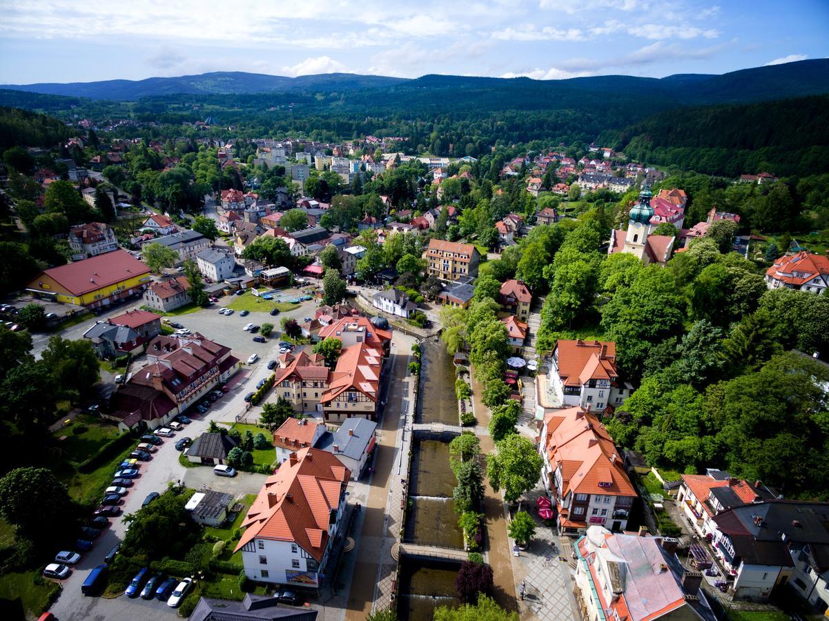 Hotel Nowy Zdroj - Centrum Zdrowia I Wypoczynku Polanica-Zdroj Exterior photo