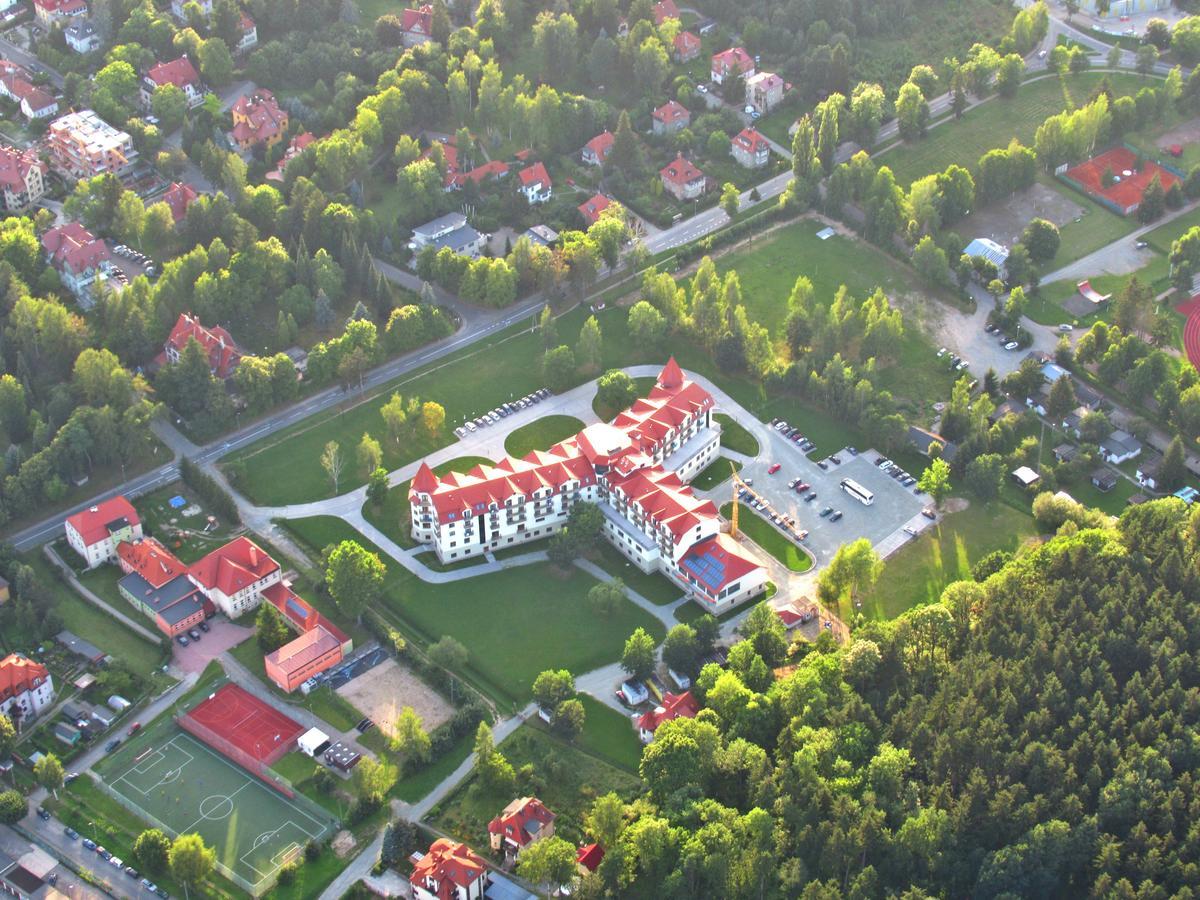 Hotel Nowy Zdroj - Centrum Zdrowia I Wypoczynku Polanica-Zdroj Exterior photo